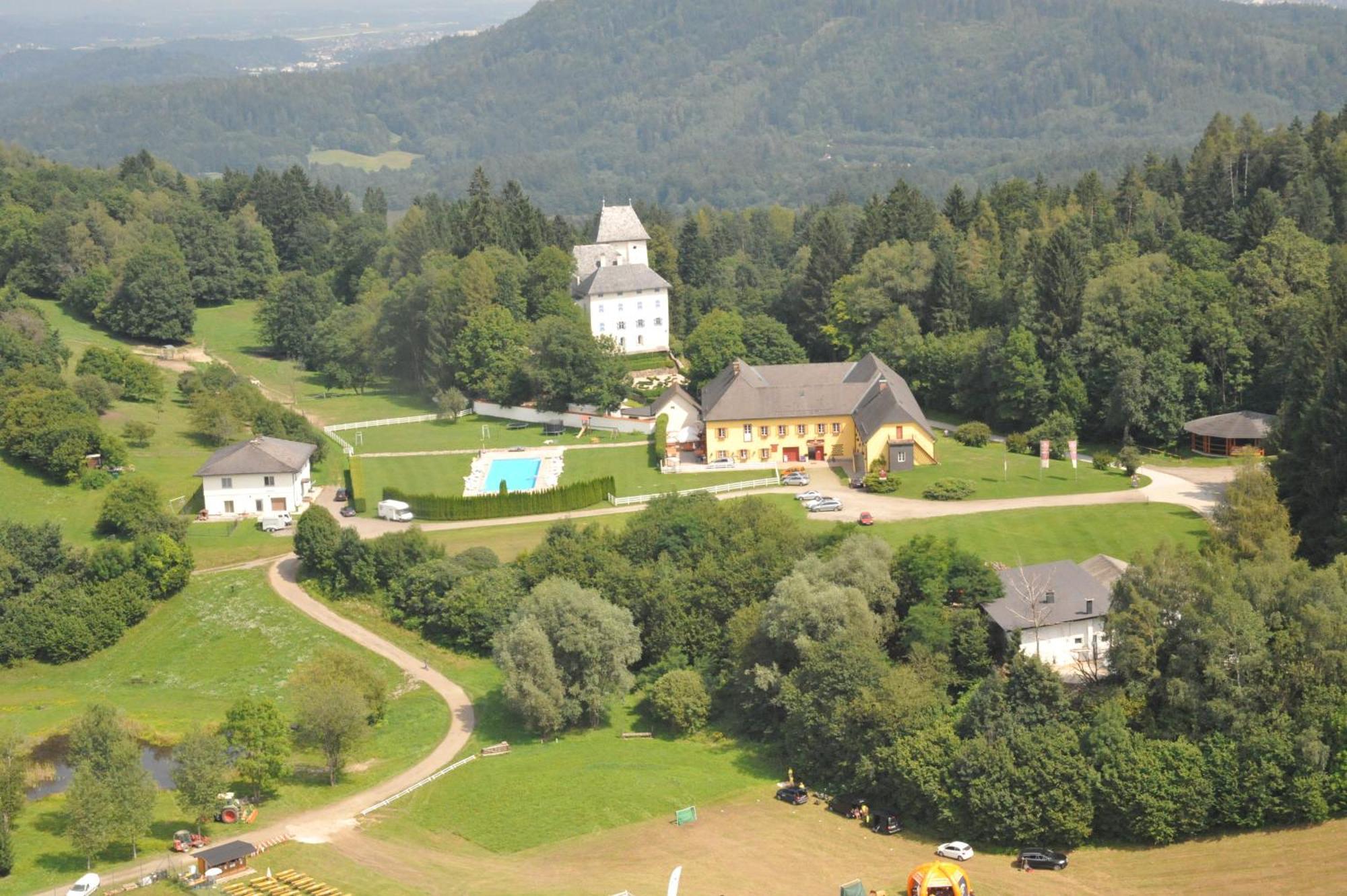 Gut Drasing Hotel Krumpendorf ภายนอก รูปภาพ