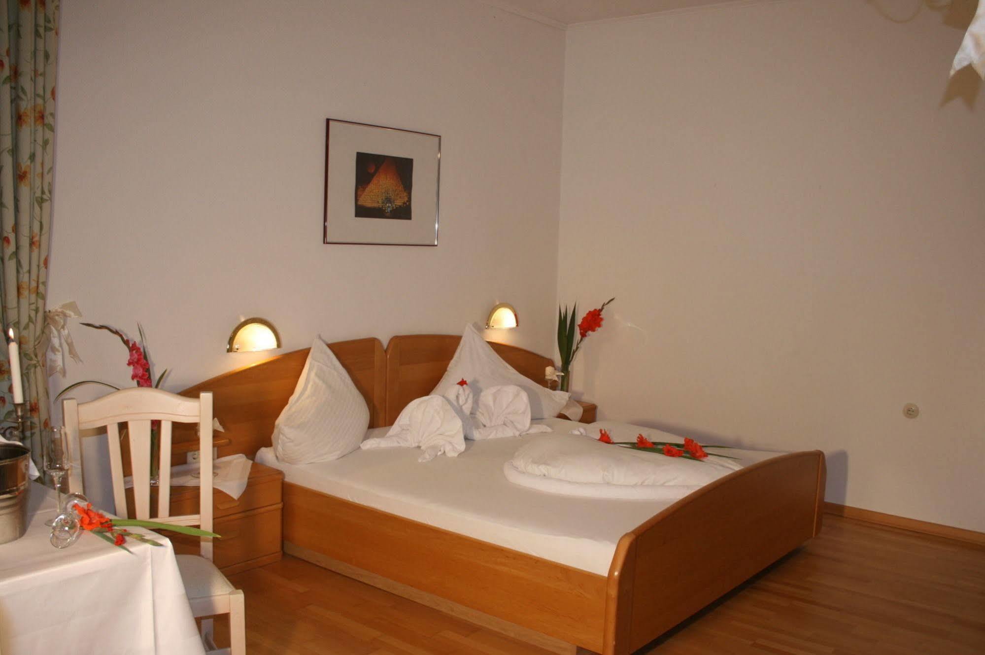 Gut Drasing Hotel Krumpendorf ภายนอก รูปภาพ